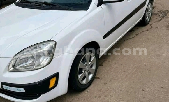 Buy Used Kia Rio White Car in Sekondi–Takoradi Metropolitan in Western Buy Used Kia Rio White Car in Sekondi–Takoradi Metropolitan in Western