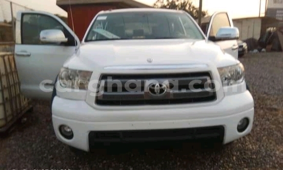 Sayi Na hannu Toyota Tundra White Mota in Sekondi–Takoradi Metropolitan a Yamma Sayi Na hannu Toyota Tundra White Mota in Sekondi–Takoradi Metropolitan a Yamma