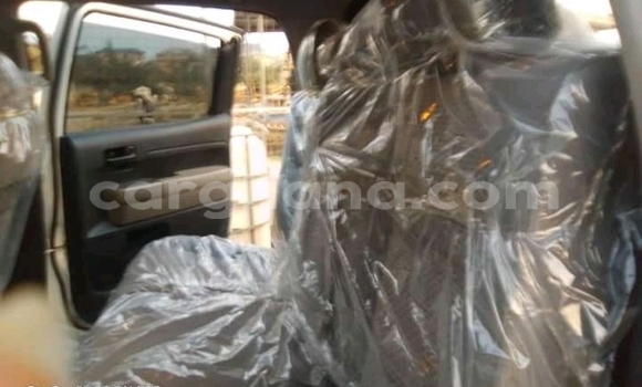 Sayi Na hannu Toyota Tundra White Mota in Sekondi–Takoradi Metropolitan a Yamma Sayi Na hannu Toyota Tundra White Mota in Sekondi–Takoradi Metropolitan a Yamma