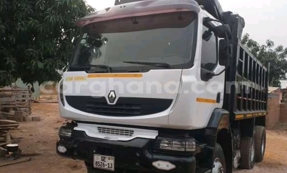 Ra Àlòkù Renault 10 Miiran Ọkọ̀ in Accra ni Greater Accra Ra Àlòkù Renault 10 Miiran Ọkọ̀ in Accra ni Greater Accra