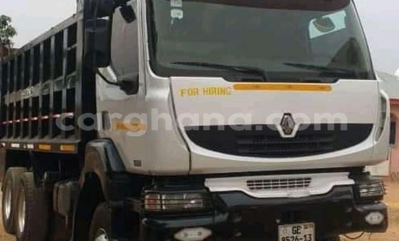 Ra Àlòkù Renault 10 Miiran Ọkọ̀ in Accra ni Greater Accra Ra Àlòkù Renault 10 Miiran Ọkọ̀ in Accra ni Greater Accra