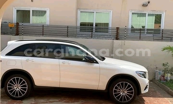 Buy Used Mercedes‒Benz GLC White Car in Accra in Greater Accra Buy Used Mercedes‒Benz GLC White Car in Accra in Greater Accra