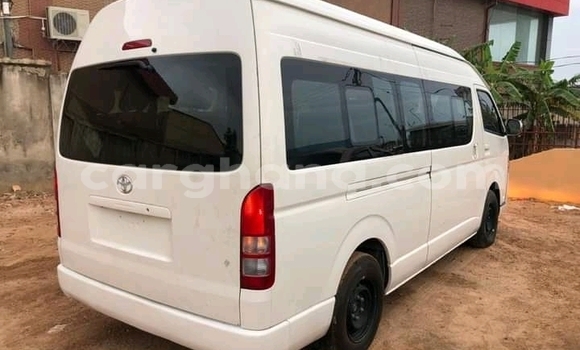 Buy Used Toyota Hiace White Car in Accra in Greater Accra Buy Used Toyota Hiace White Car in Accra in Greater Accra