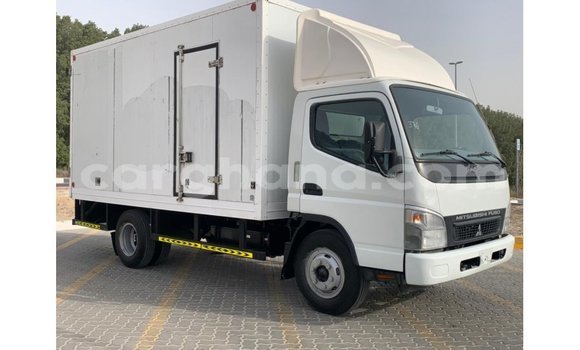 Sayi Imported Mitsubishi Carisma White Mota in Import - Dubai a Ashanti Sayi Imported Mitsubishi Carisma White Mota in Import - Dubai a Ashanti