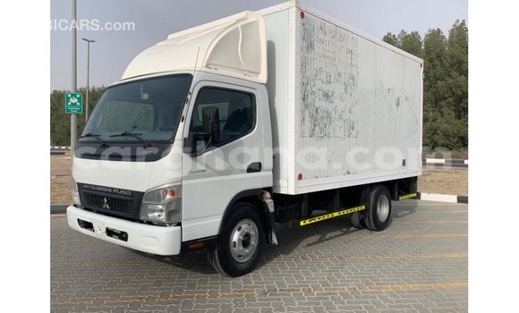 Sayi Imported Mitsubishi Carisma White Mota in Import - Dubai a Ashanti Sayi Imported Mitsubishi Carisma White Mota in Import - Dubai a Ashanti