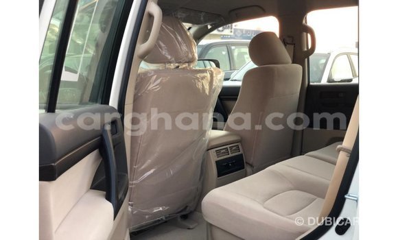 Buy Import Toyota Land Cruiser White Car in Import - Dubai in Ashanti Buy Import Toyota Land Cruiser White Car in Import - Dubai in Ashanti