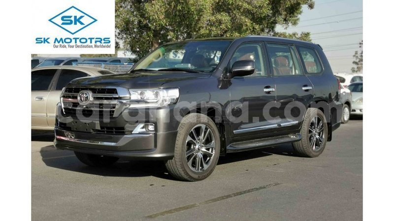 Big with watermark toyota land cruiser ashanti import dubai 31323