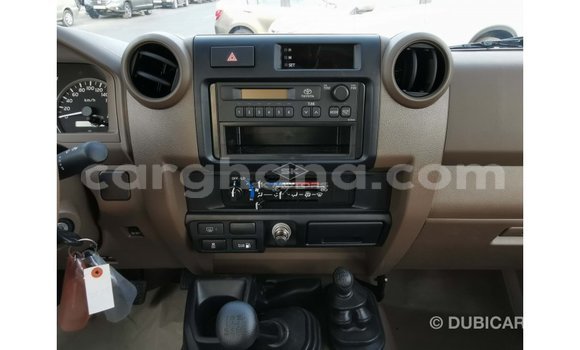 Ra Imported Toyota Land Cruiser funfun Ọkọ̀ in Import - Dubai ni Ashanti Ra Imported Toyota Land Cruiser funfun Ọkọ̀ in Import - Dubai ni Ashanti