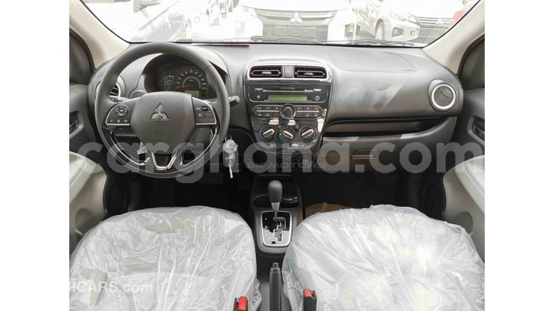 Big with watermark mitsubishi pajero ashanti import dubai 31375