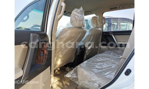 Sayi Imported Toyota Prado White Mota in Import - Dubai a Ashanti Sayi Imported Toyota Prado White Mota in Import - Dubai a Ashanti
