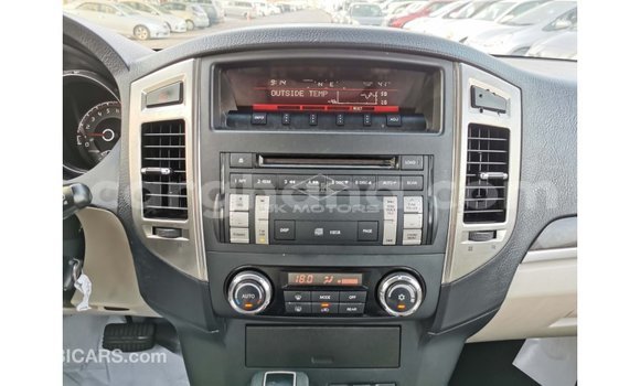 Buy Import Mitsubishi Pajero White Car in Import - Dubai in Ashanti Buy Import Mitsubishi Pajero White Car in Import - Dubai in Ashanti