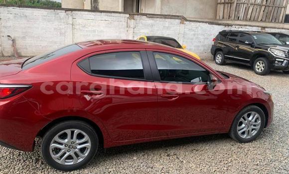 Sayi Na hannu Toyota Yaris Red Mota in Accra a Greater Accra