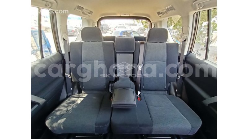 Big with watermark toyota prado ashanti import dubai 31428