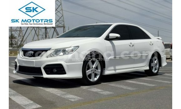 Ra Imported Toyota Aurion funfun Ọkọ̀ in Import - Dubai ni Ashanti Ra Imported Toyota Aurion funfun Ọkọ̀ in Import - Dubai ni Ashanti