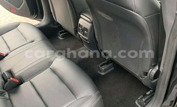Buy Used Mercedes‒Benz 300CD Other Car in Accra in Greater Accra Buy Used Mercedes‒Benz 300CD Other Car in Accra in Greater Accra
