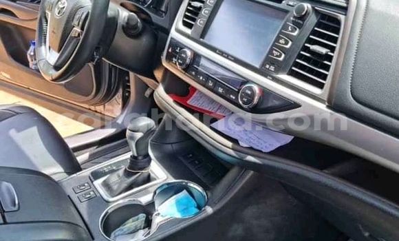 Buy Used Toyota Highlander Other Car in Accra in Greater Accra Buy Used Toyota Highlander Other Car in Accra in Greater Accra