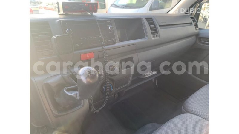 Big with watermark toyota hiace ashanti import dubai 31517