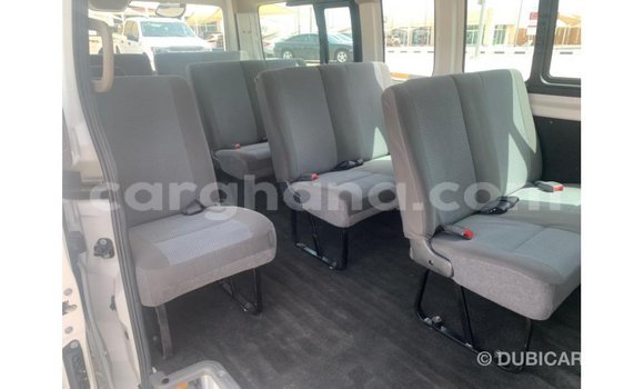 Ra Imported Nissan Urvan funfun Ọkọ̀ in Import - Dubai ni Ashanti Ra Imported Nissan Urvan funfun Ọkọ̀ in Import - Dubai ni Ashanti