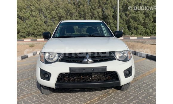 Buy Import Mitsubishi L200 White Car in Import - Dubai in Ashanti Buy Import Mitsubishi L200 White Car in Import - Dubai in Ashanti