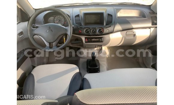 Buy Import Mitsubishi L200 White Car in Import - Dubai in Ashanti Buy Import Mitsubishi L200 White Car in Import - Dubai in Ashanti