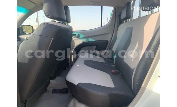 Buy Import Mitsubishi L200 White Car in Import - Dubai in Ashanti Buy Import Mitsubishi L200 White Car in Import - Dubai in Ashanti