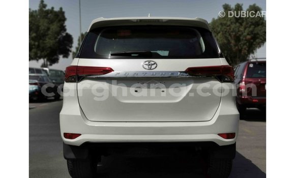 Buy Import Toyota Fortuner White Car in Import - Dubai in Ashanti Buy Import Toyota Fortuner White Car in Import - Dubai in Ashanti