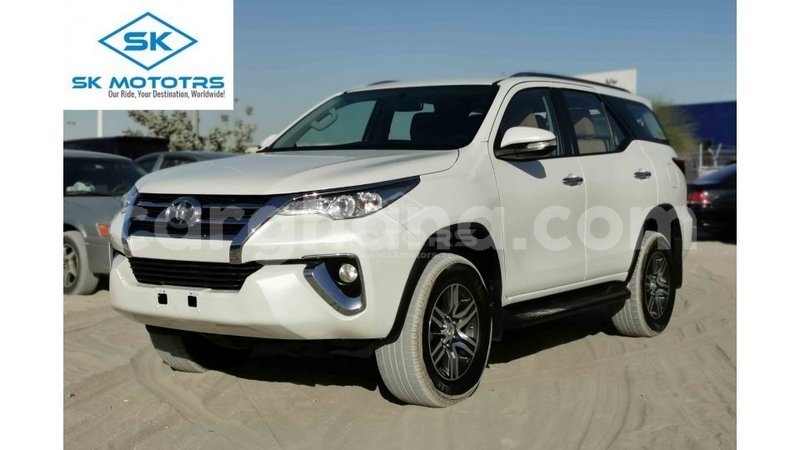 Big with watermark toyota fortuner ashanti import dubai 31545