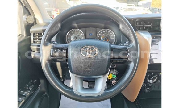 Ra Imported Toyota Fortuner funfun Ọkọ̀ in Import - Dubai ni Ashanti Ra Imported Toyota Fortuner funfun Ọkọ̀ in Import - Dubai ni Ashanti