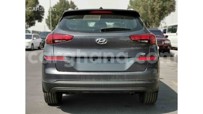 Big with watermark hyundai tucson ashanti import dubai 31565