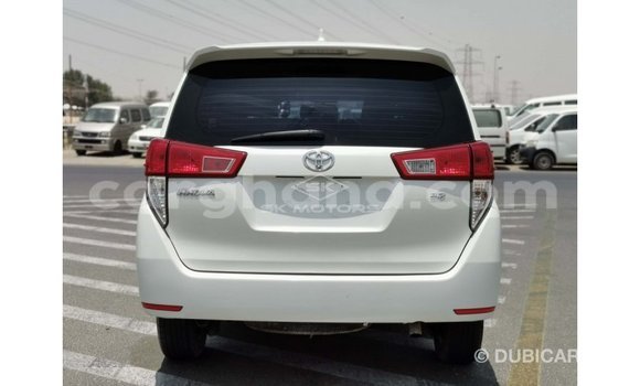 Sayi Imported Toyota Innova White Mota in Import - Dubai a Ashanti Sayi Imported Toyota Innova White Mota in Import - Dubai a Ashanti