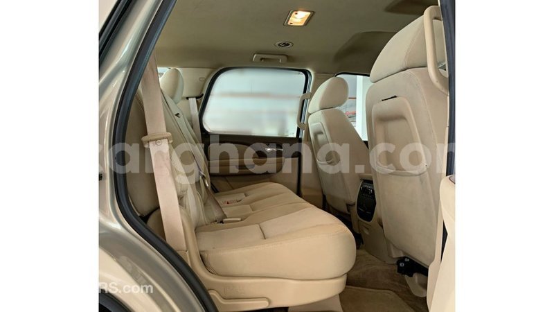 Big with watermark chevrolet tahoe ashanti import dubai 31645