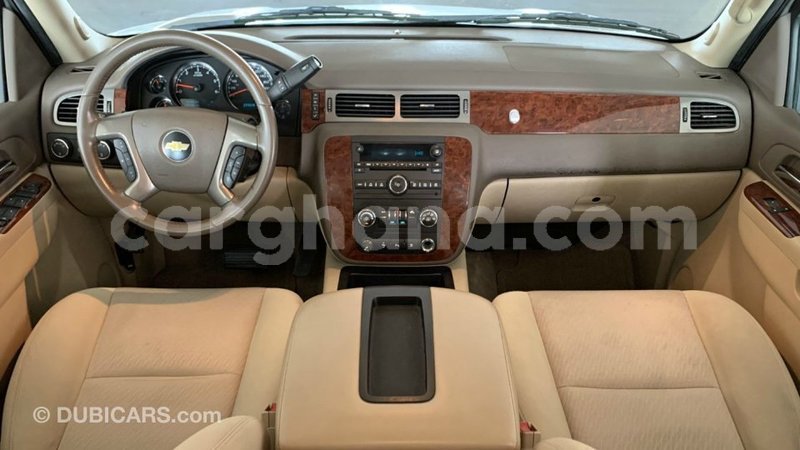 Big with watermark chevrolet tahoe ashanti import dubai 31645