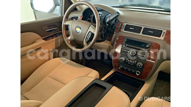 Big with watermark chevrolet tahoe ashanti import dubai 31645