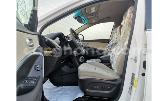 Buy Import Hyundai Santa Fe White Car in Import - Dubai in Ashanti Buy Import Hyundai Santa Fe White Car in Import - Dubai in Ashanti