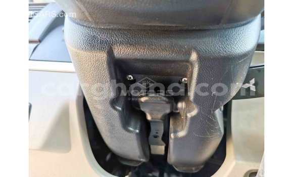 Ra Imported Mitsubishi Pajero Miiran Ọkọ̀ in Import - Dubai ni Ashanti Ra Imported Mitsubishi Pajero Miiran Ọkọ̀ in Import - Dubai ni Ashanti