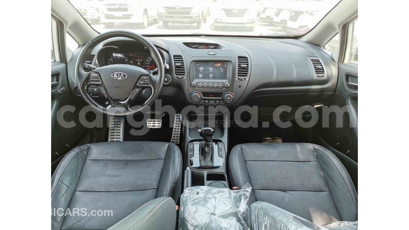 Big with watermark kia cerato ashanti import dubai 31678