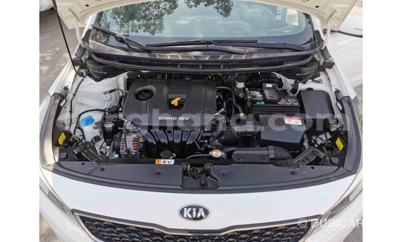 Sayi Imported Kia Cerato White Mota in Import - Dubai a Ashanti Sayi Imported Kia Cerato White Mota in Import - Dubai a Ashanti