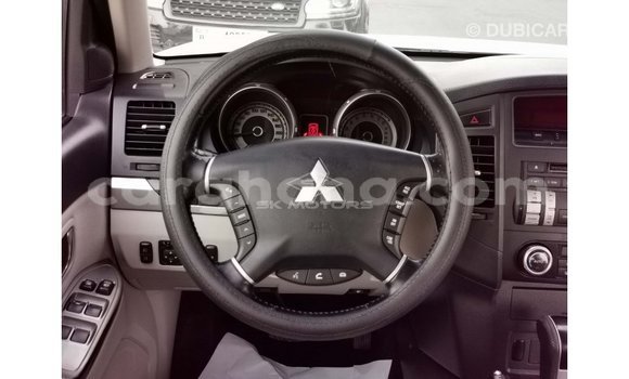 Ra Imported Mitsubishi Pajero funfun Ọkọ̀ in Import - Dubai ni Ashanti Ra Imported Mitsubishi Pajero funfun Ọkọ̀ in Import - Dubai ni Ashanti