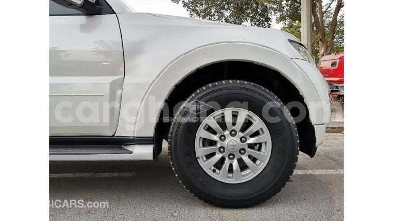 Big with watermark mitsubishi pajero ashanti import dubai 31706