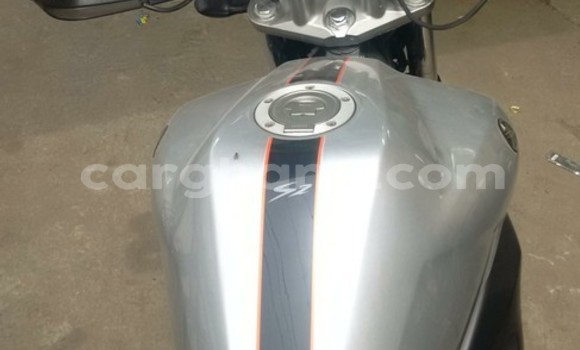 Sayi Na hannu Honda CB Azurfa Motsi in Sekondi–Takoradi Metropolitan a Yamma Sayi Na hannu Honda CB Azurfa Motsi in Sekondi–Takoradi Metropolitan a Yamma