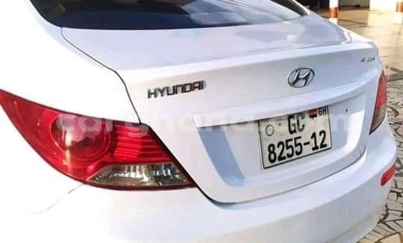 Buy Used Hyundai Accent White Car in Accra in Greater Accra Buy Used Hyundai Accent White Car in Accra in Greater Accra