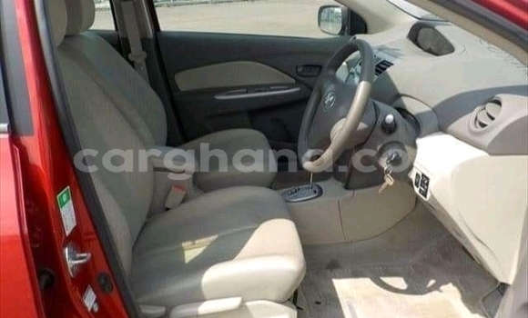 Ra Àlòkù Toyota Belta Red Ọkọ̀ in Accra ni Greater Accra Ra Àlòkù Toyota Belta Red Ọkọ̀ in Accra ni Greater Accra