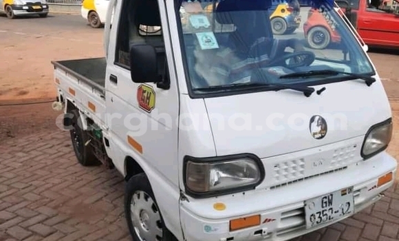 Sayi Na hannu Kia K3 White Mota in Accra a Greater Accra