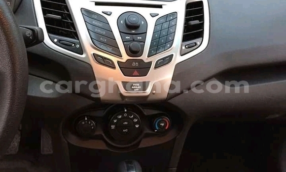 Sayi Na hannu Ford Fiesta White Mota in Accra a Greater Accra Sayi Na hannu Ford Fiesta White Mota in Accra a Greater Accra