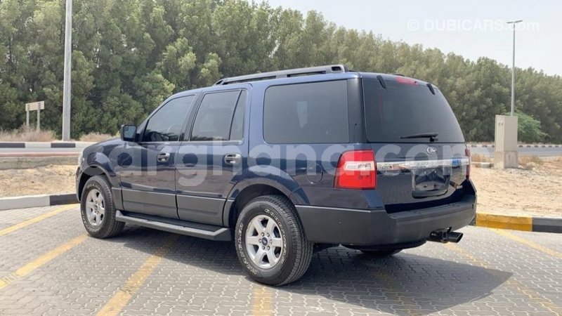 Big with watermark ford expedition ashanti import dubai 31747