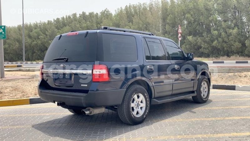 Big with watermark ford expedition ashanti import dubai 31747