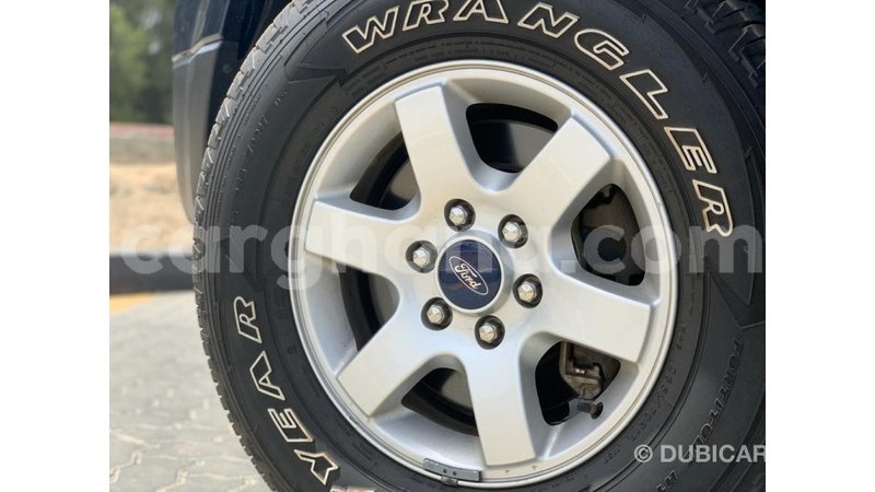 Big with watermark ford expedition ashanti import dubai 31747