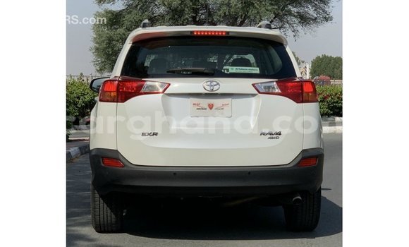 Sayi Imported Toyota 4Runner White Mota in Import - Dubai a Ashanti Sayi Imported Toyota 4Runner White Mota in Import - Dubai a Ashanti