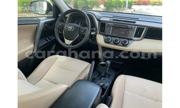 Sayi Imported Toyota 4Runner White Mota in Import - Dubai a Ashanti Sayi Imported Toyota 4Runner White Mota in Import - Dubai a Ashanti
