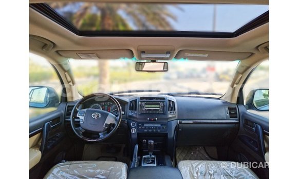 Ra Imported Toyota Land Cruiser Blue Ọkọ̀ in Import - Dubai ni Ashanti Ra Imported Toyota Land Cruiser Blue Ọkọ̀ in Import - Dubai ni Ashanti